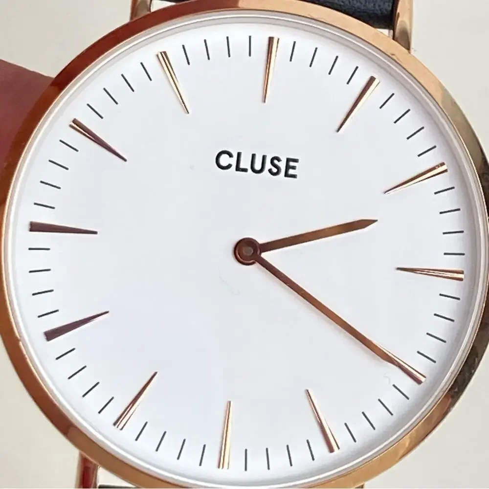 Cluse black leather